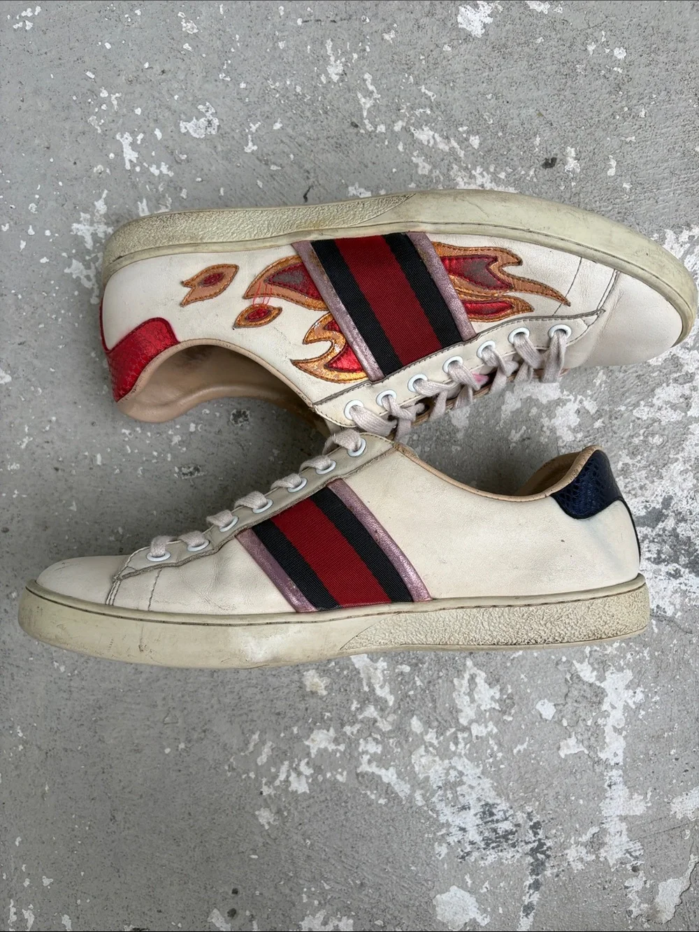 Gucci please look